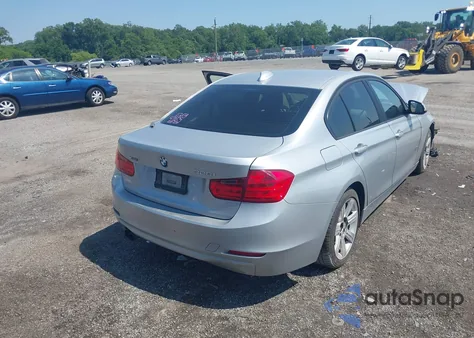 2013 BMW 328I xDrive z USA, uszkodzony, nr VIN WBA3B3C52DF535265